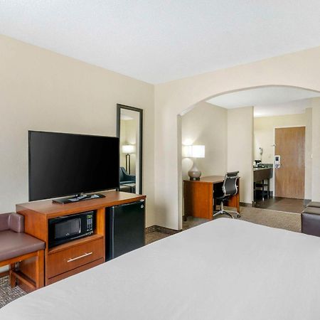 Comfort Inn & Suites La Grange Buitenkant foto