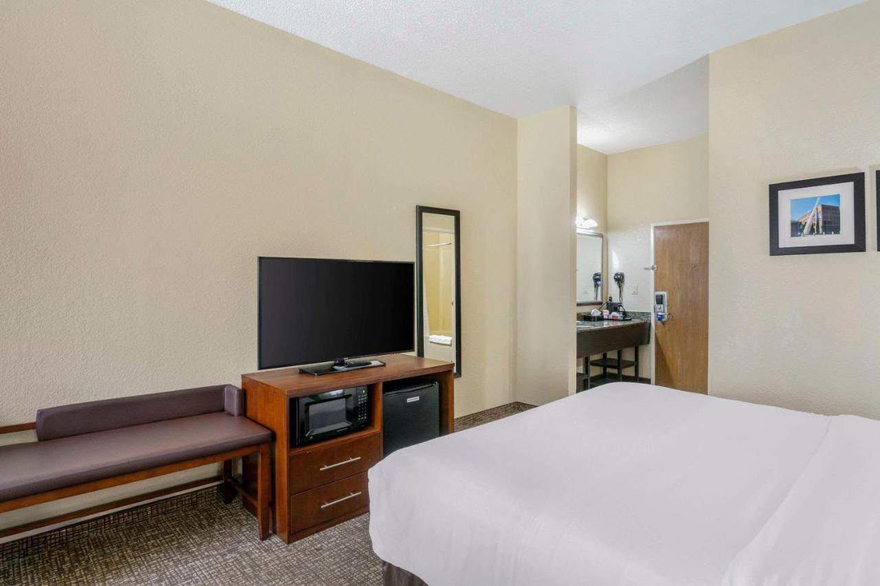 Comfort Inn & Suites La Grange Buitenkant foto