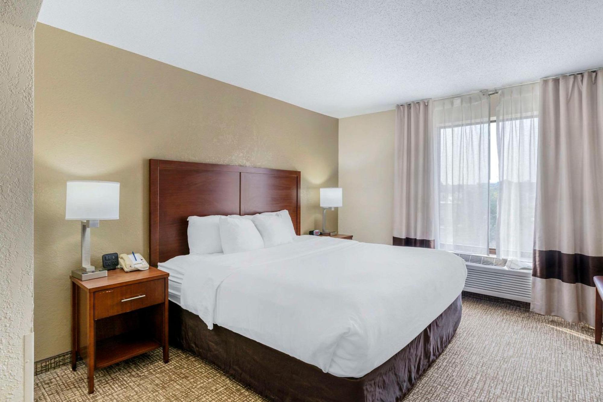 Comfort Inn & Suites La Grange Buitenkant foto
